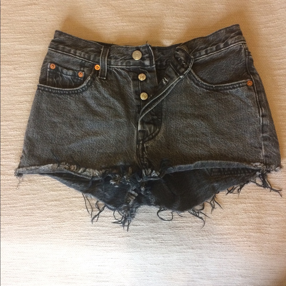Black Levi Shorts 🖤